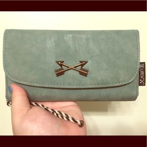 Twig & Arrow Target Green Wallet